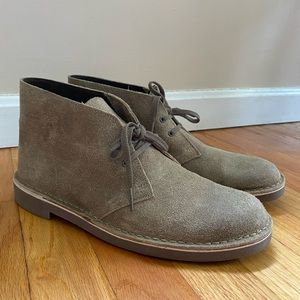 Clarks Men’s Bushacre Taupe Distressed Boots